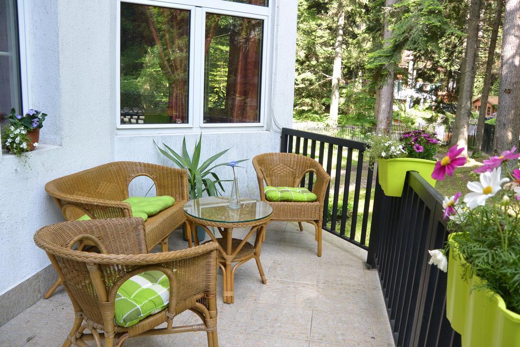 The Forest Villa Borowez Exterior foto